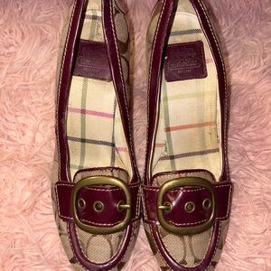 Vintage Coach Women's Burgundy and Beige heels used size 7.5 b